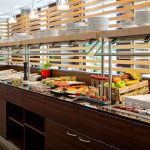 Aamiaisen yksityiskohtia