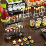 Aamiaisella yksityiskohtiin on panostettu myös hedelmien tarjoilussa