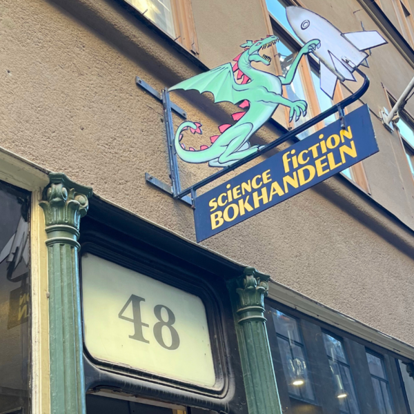 SF-Bokhandeln on fantasia- ja magna kirjadiggarin aarreaitta