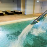 Hotelliltalöytyy myös sisäuima-allas