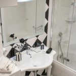 Esimerkkikuva kylpyhuoneesta