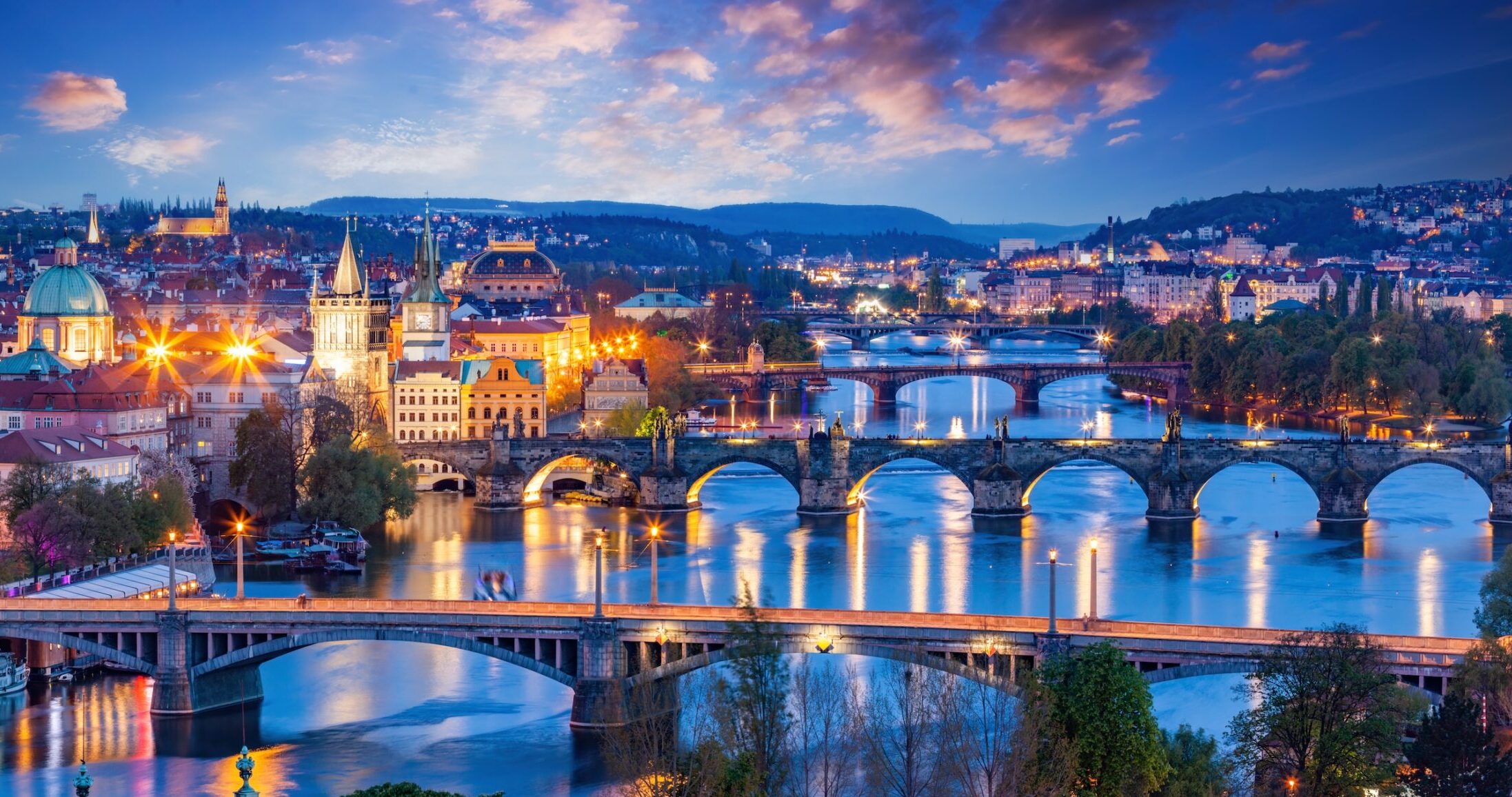 Praha iltavalaistuksessa, Praha, Tsekki