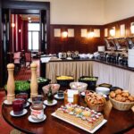 Aamiaiskattaus, Hestia Hotel Barons