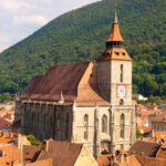Romania, Brasovin katunäkymää ja kirkko