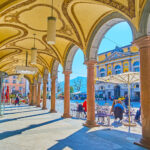 Sveitsin Luganon Piazza Riforma ja kaupungintalo